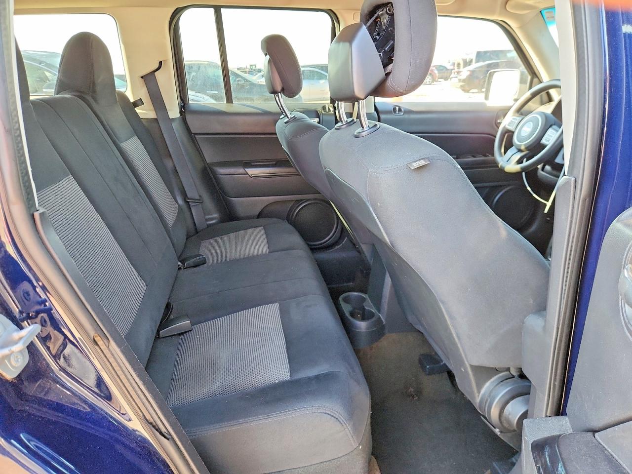 2014 JEEP PATRIOT photo 19