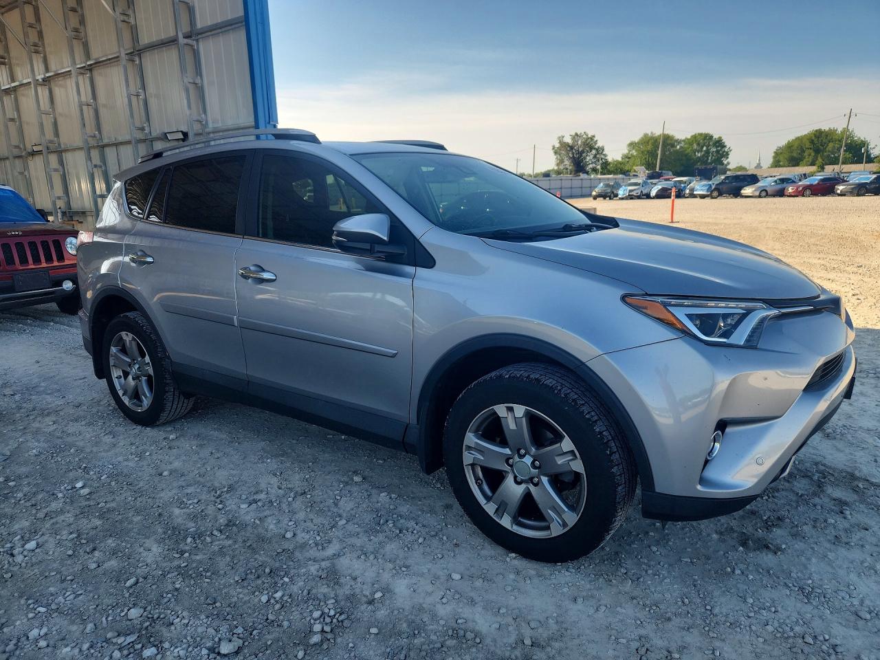 2017 TOYOTA RAV4 LIMITED photo 7