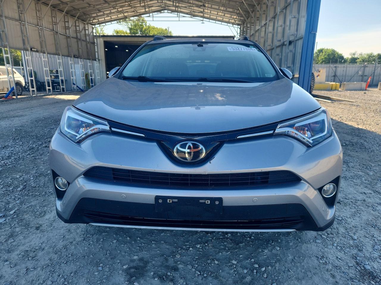 2017 TOYOTA RAV4 LIMITED photo 9
