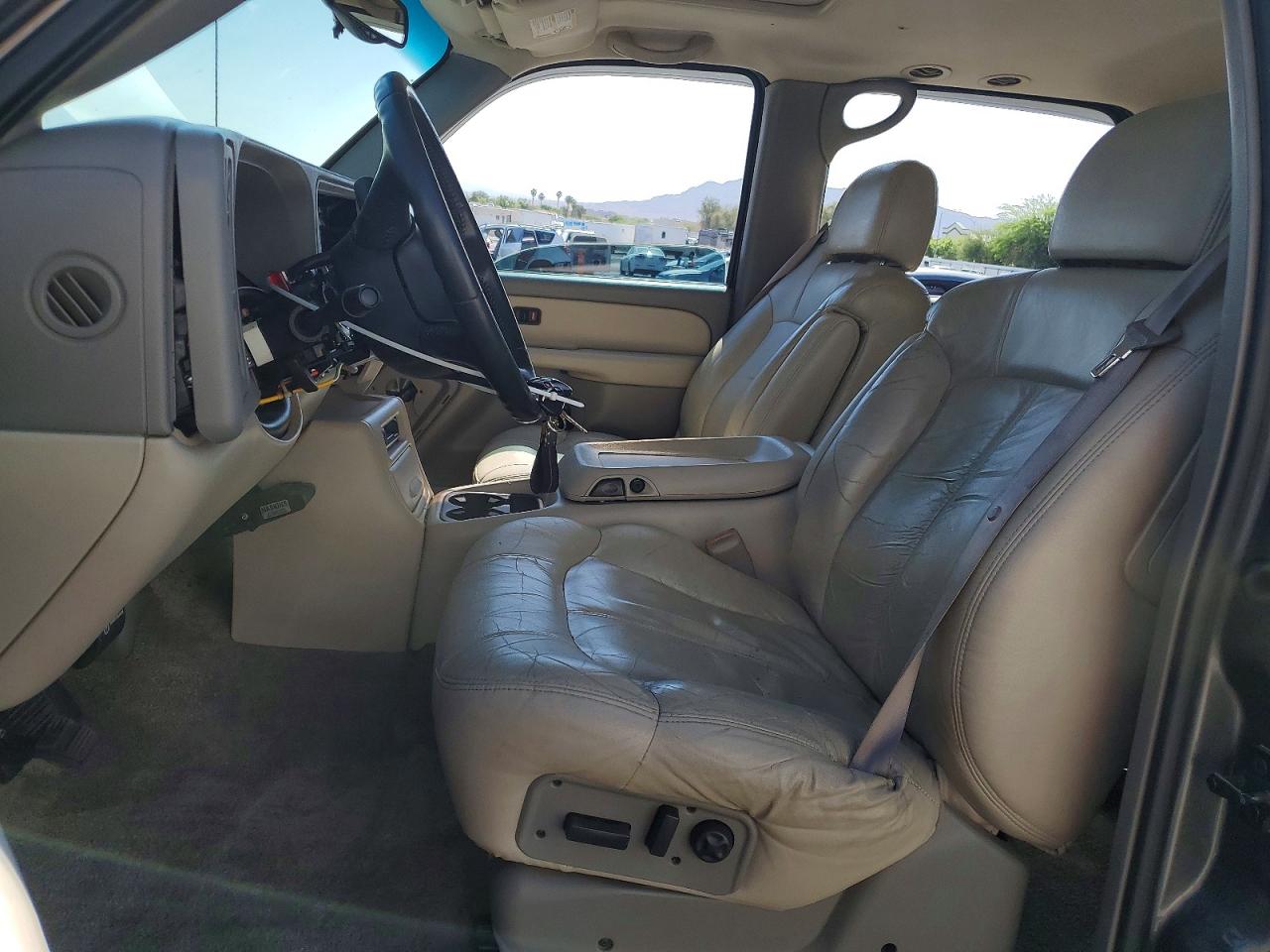 2001 CHEVROLET SUBURBAN K2500 photo 13