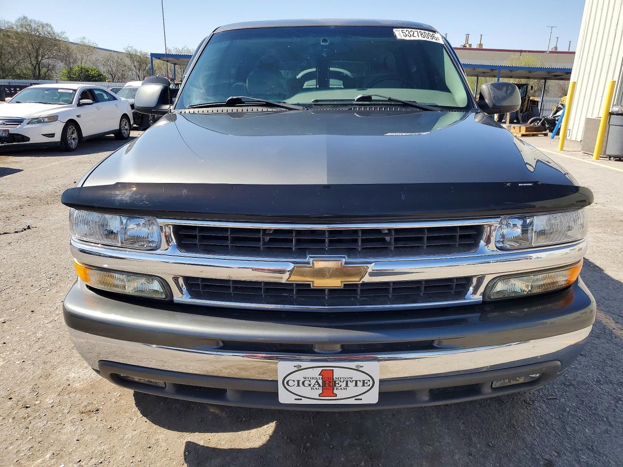 2001 CHEVROLET SUBURBAN K2500 photo 9