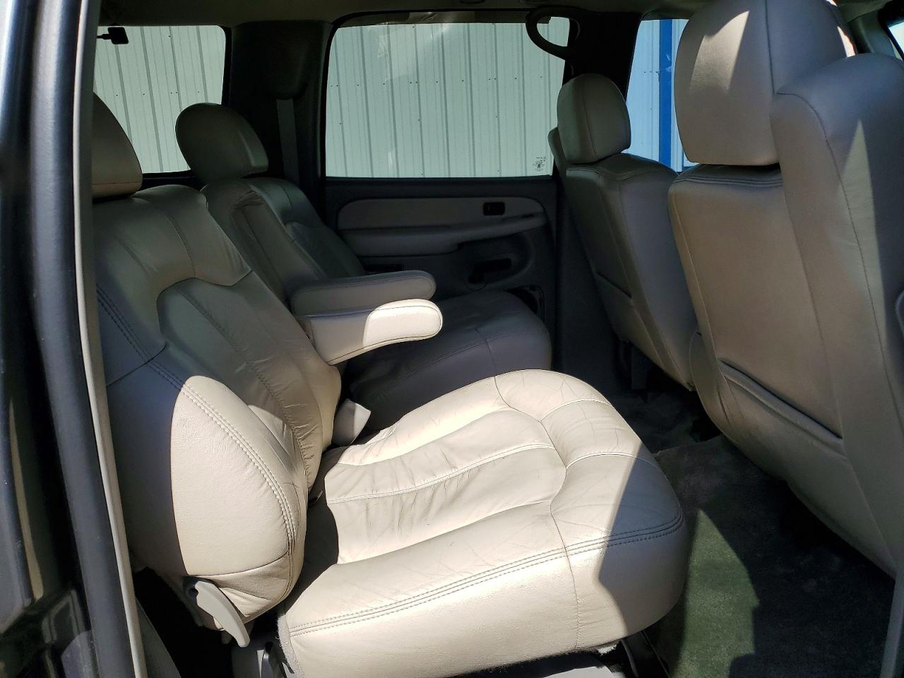 2001 CHEVROLET SUBURBAN K2500 photo 21
