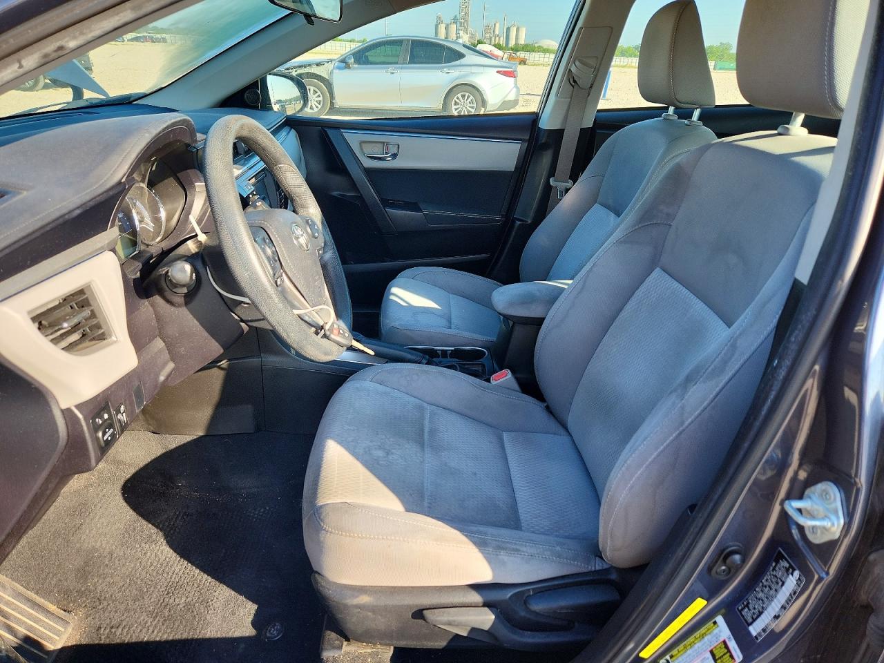 2016 TOYOTA COROLLA LE photo 19