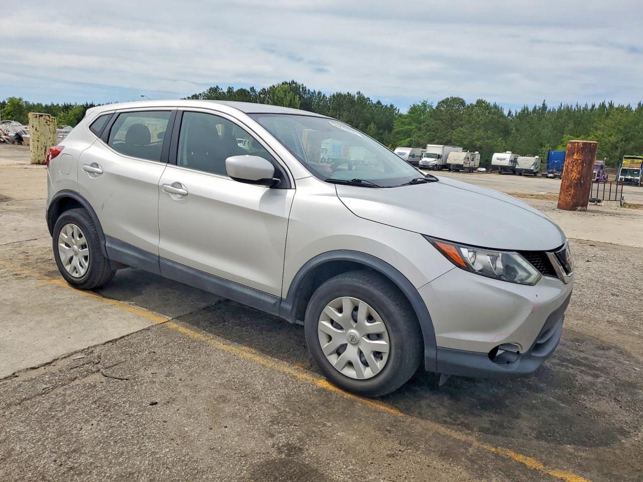 2019 NISSAN ROGUE SPORT S photo 4