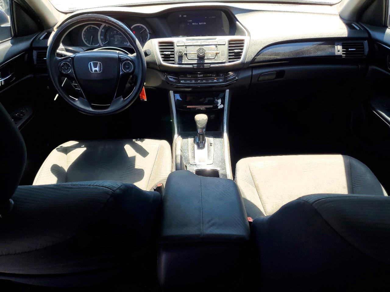 2017 HONDA ACCORD LX photo 15