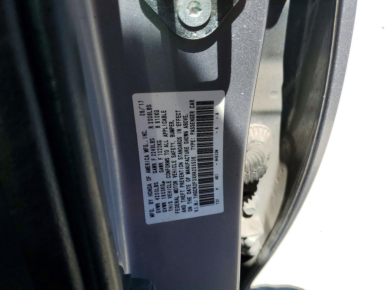 2017 HONDA ACCORD LX photo 23