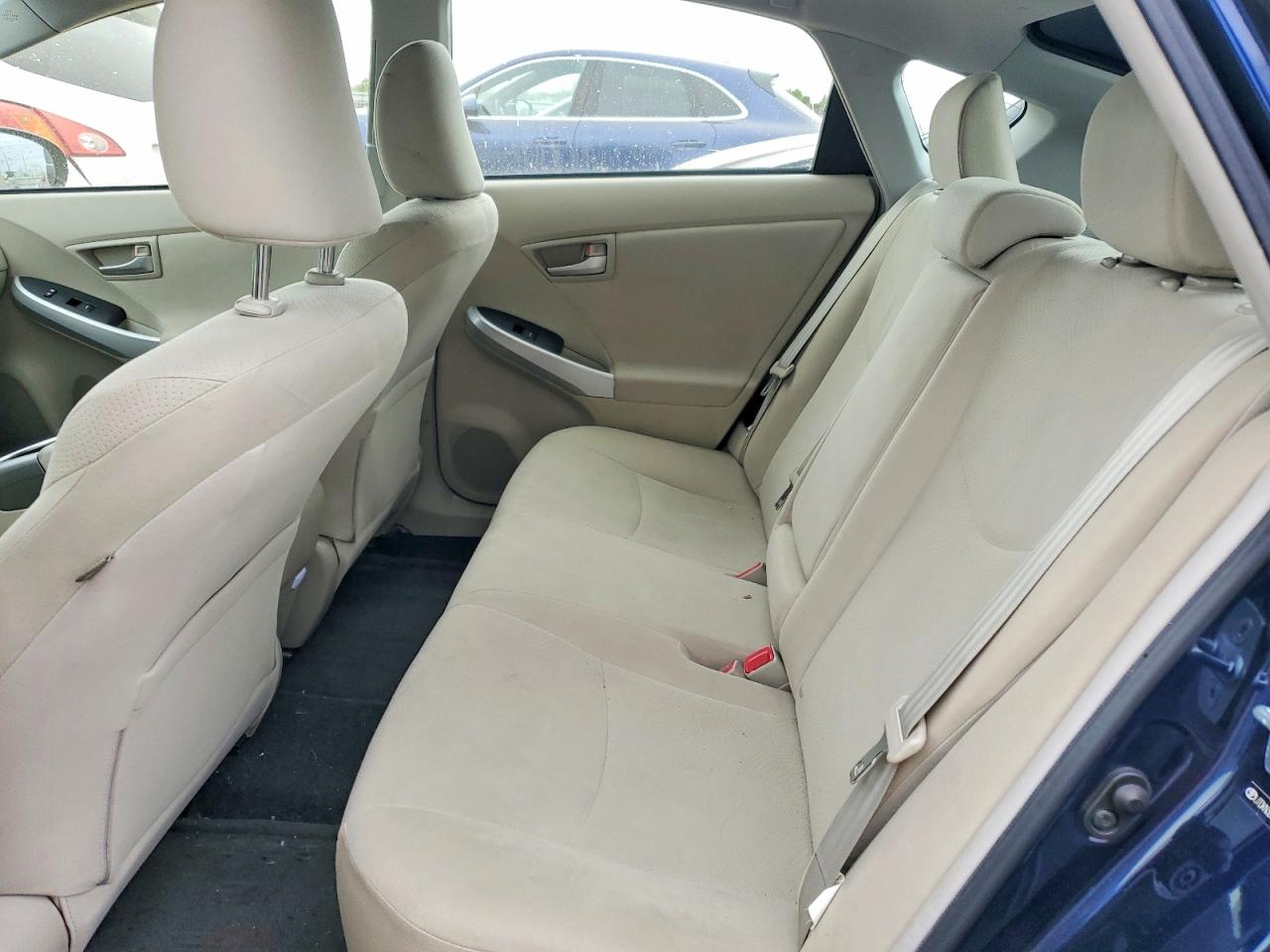 2012 TOYOTA PRIUS THREE photo 10