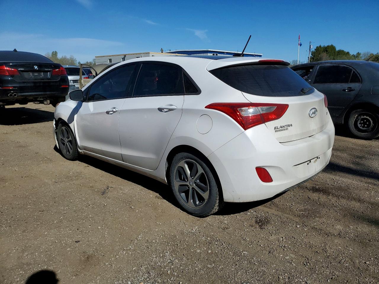 2016 HYUNDAI ELANTRA GT BASE photo 3