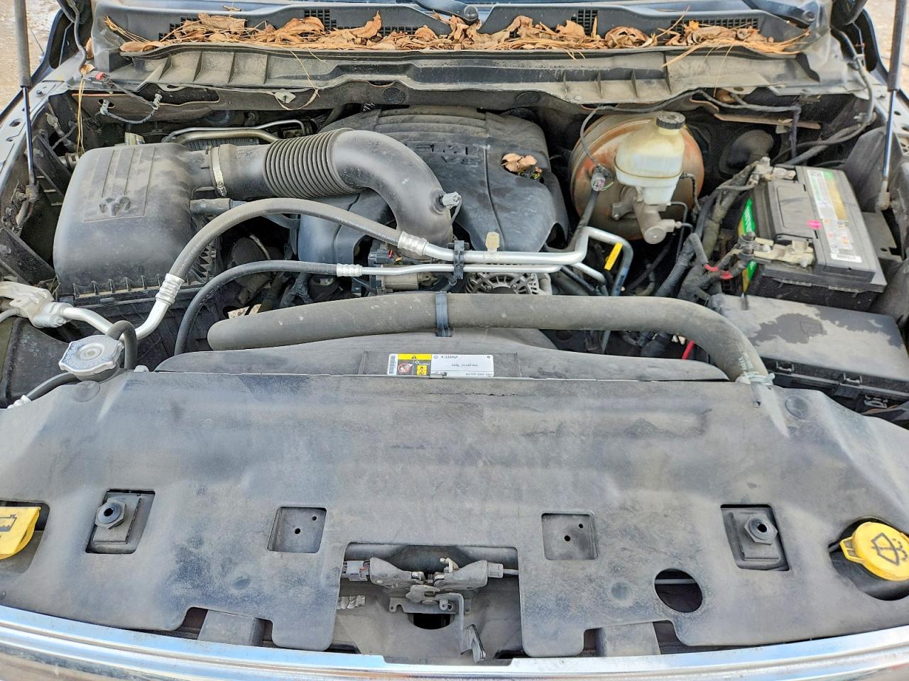 2016 RAM 1500 SLT photo 31