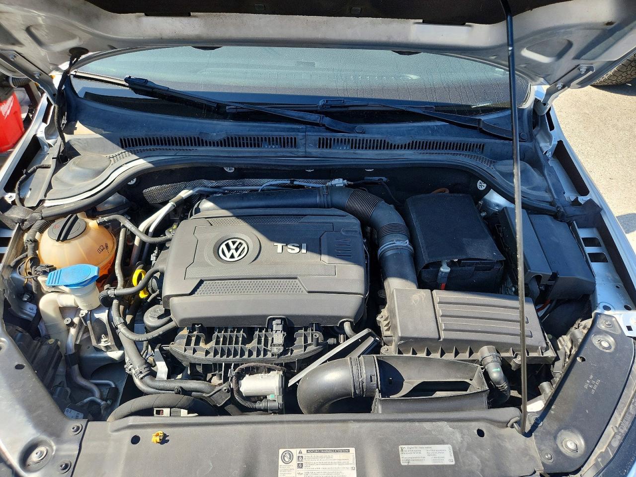 2014 VOLKSWAGEN JETTA GLI photo 11