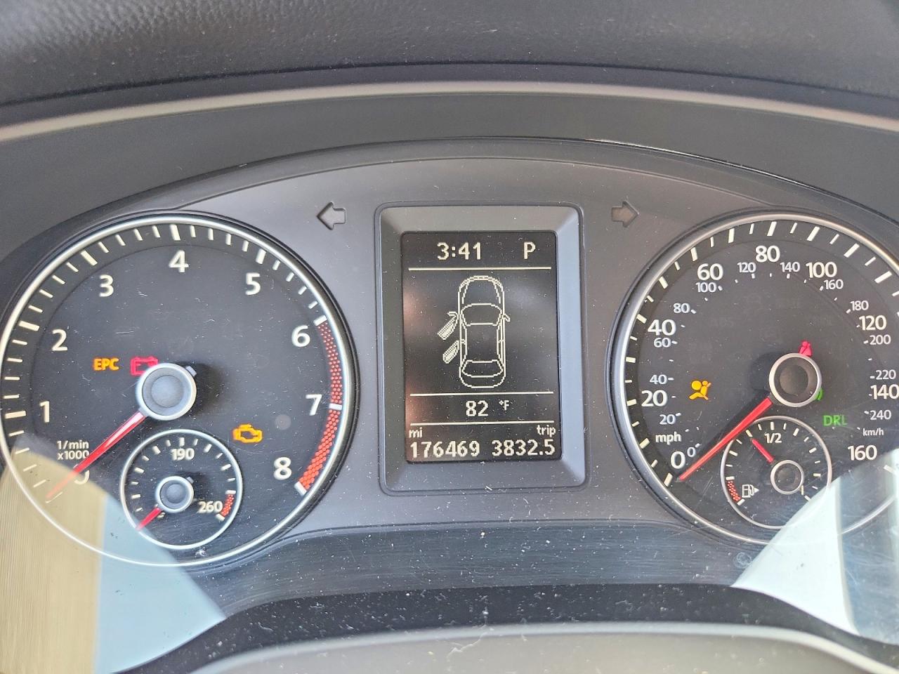 2014 VOLKSWAGEN JETTA GLI photo 9