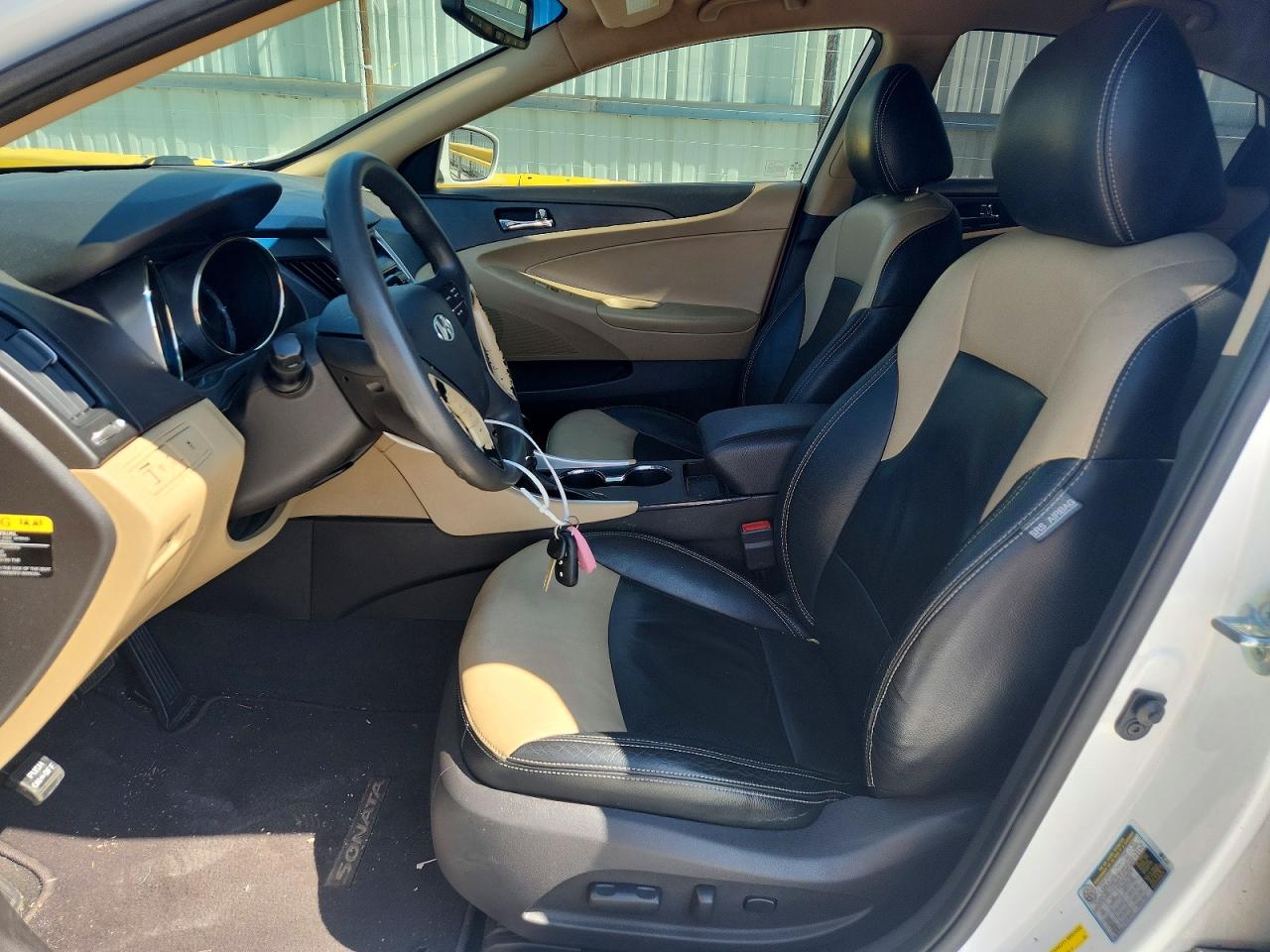 2012 HYUNDAI SONATA photo 19