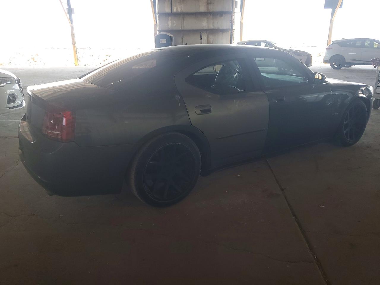 2006 DODGE CHARGER R photo 5