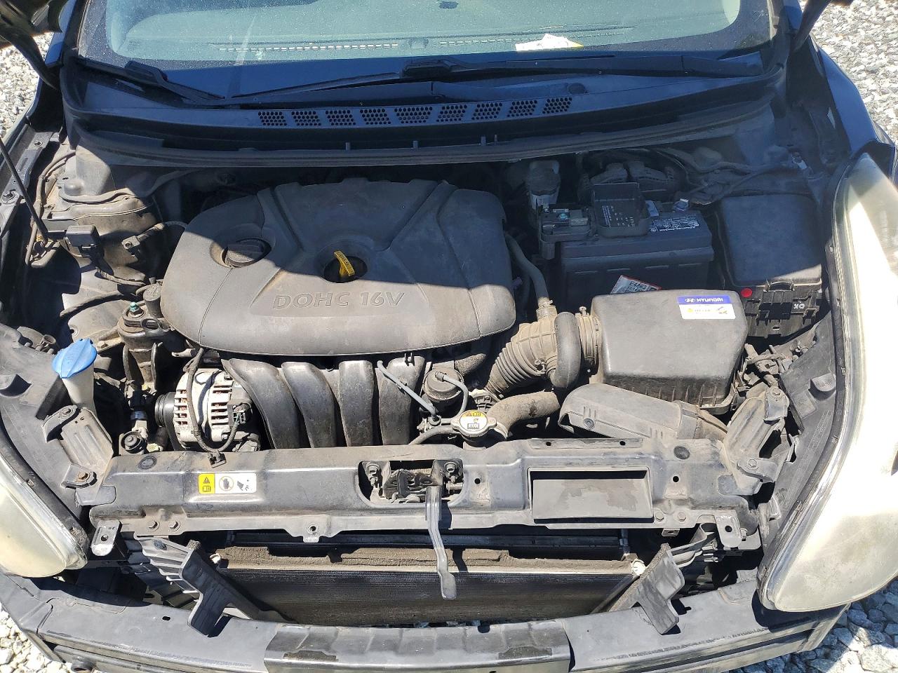2016 HYUNDAI ELANTRA SE photo 31
