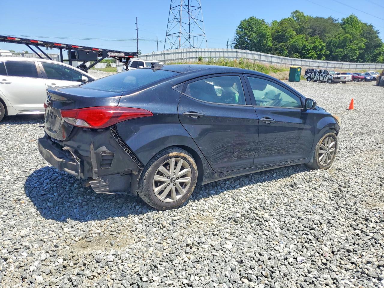 2016 HYUNDAI ELANTRA SE photo 7