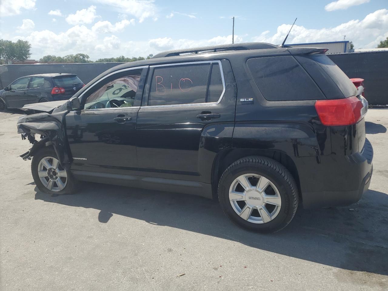 2012 GMC TERRAIN SLE photo 3