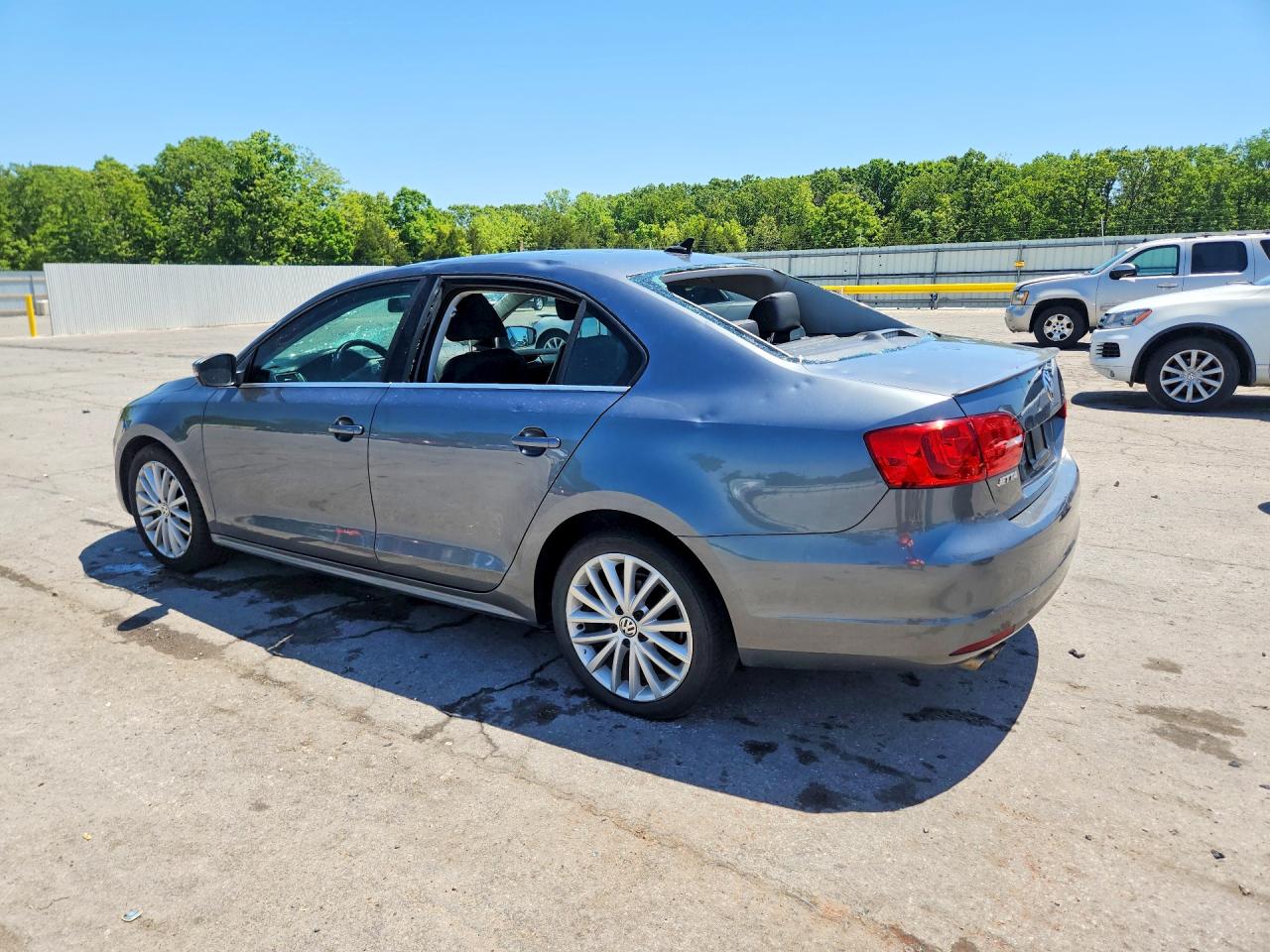 2014 VOLKSWAGEN JETTA TDI photo 4