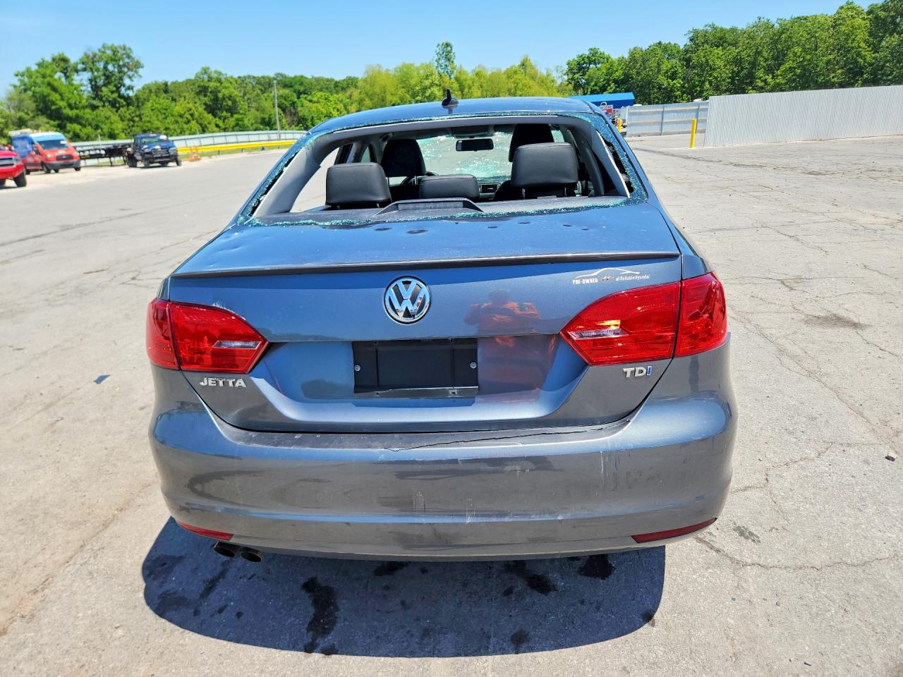 2014 VOLKSWAGEN JETTA TDI photo 16