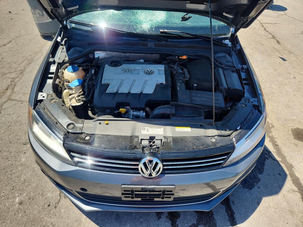 2014 VOLKSWAGEN JETTA TDI photo 31