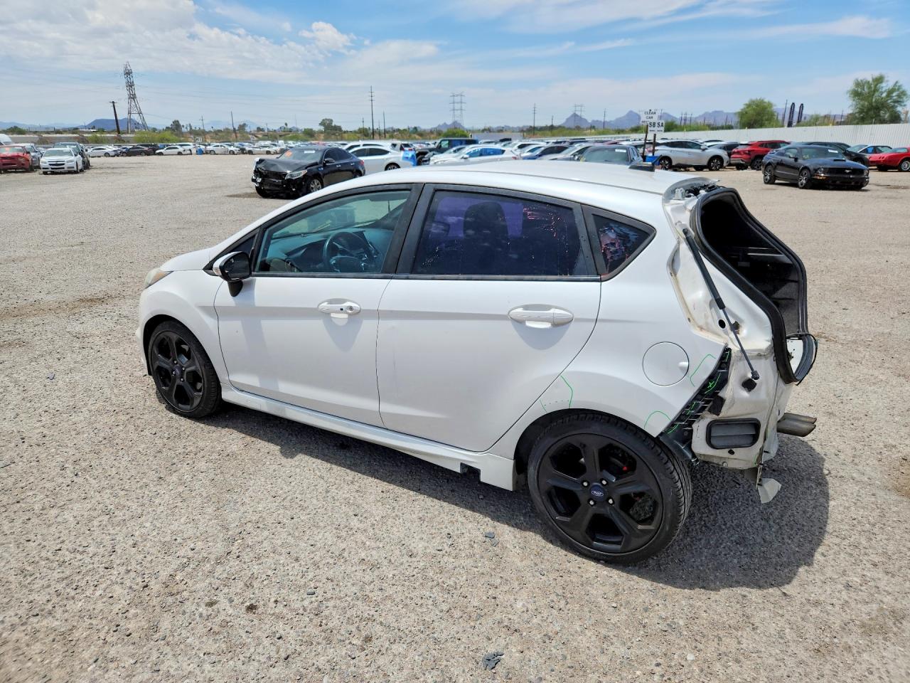 2016 FORD FIESTA ST photo 2