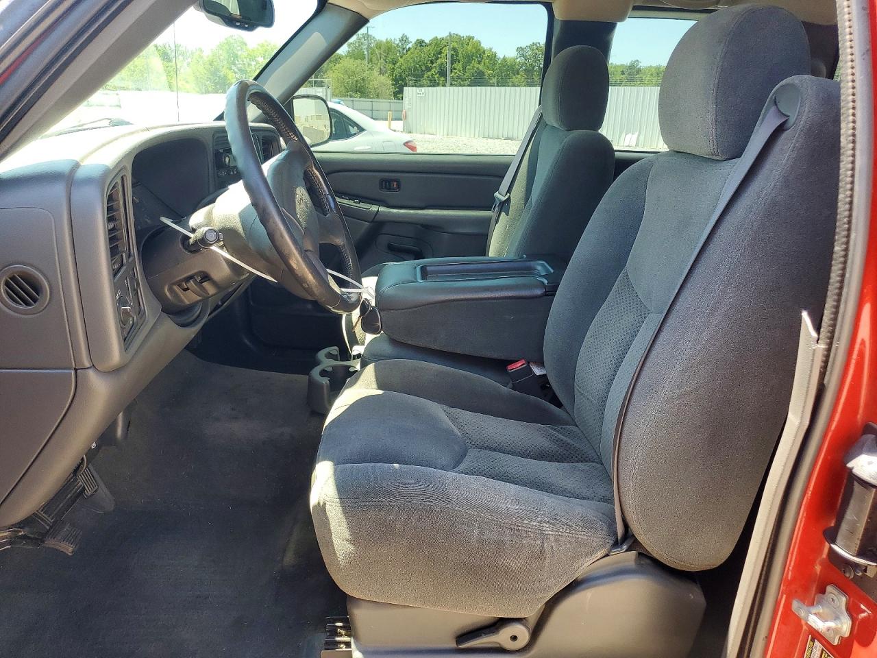 2004 CHEVROLET SILVERADO C1500 photo 13