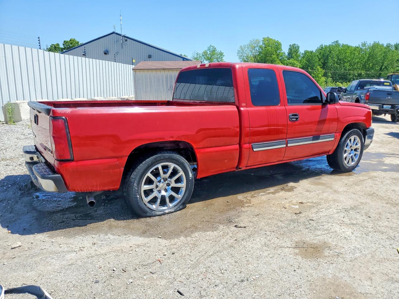 2004 CHEVROLET SILVERADO C1500 photo 5