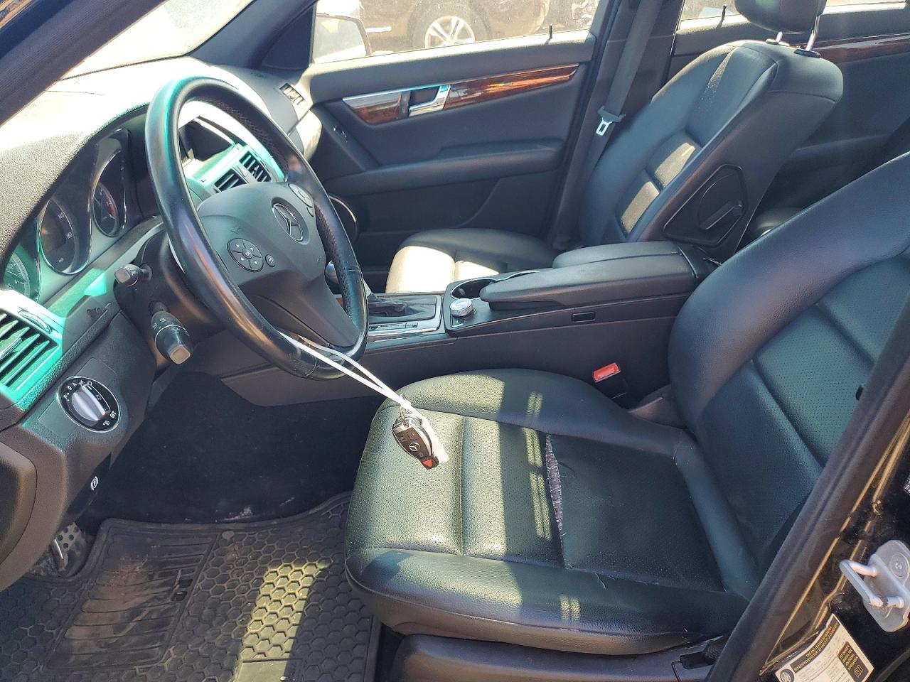 2010 MERCEDES-BENZ C 300 4MATIC photo 19