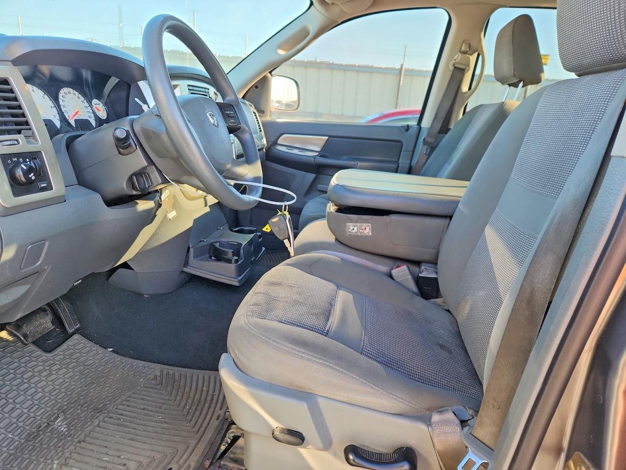 2006 DODGE RAM 1500 ST photo 7