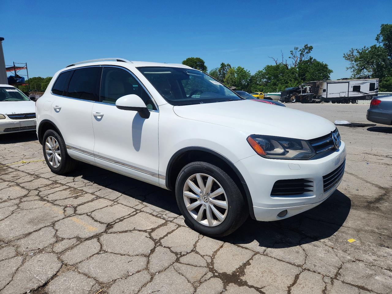 2012 VOLKSWAGEN TOUAREG V6 TDI photo 7