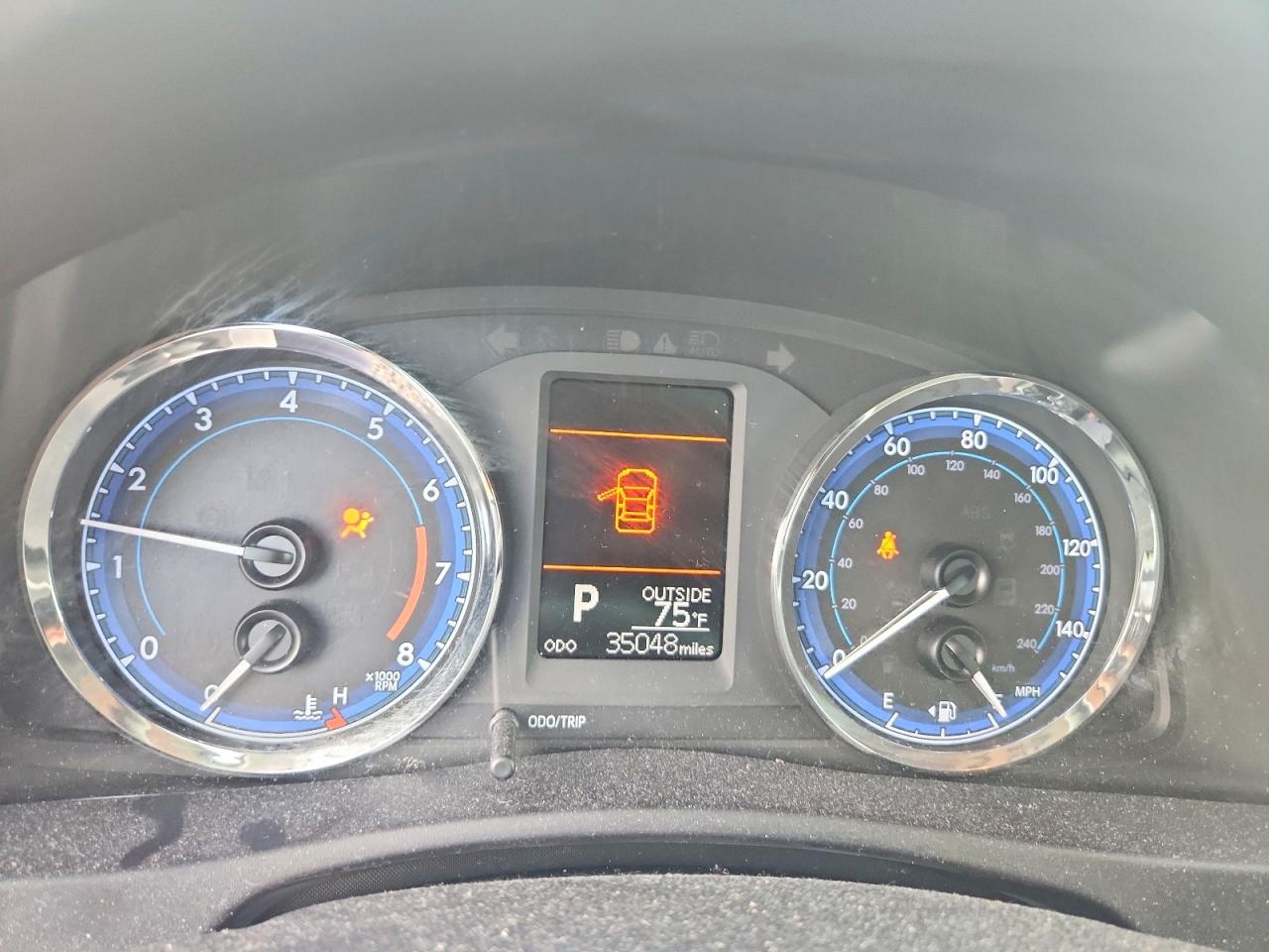 2018 TOYOTA COROLLA LE photo 25