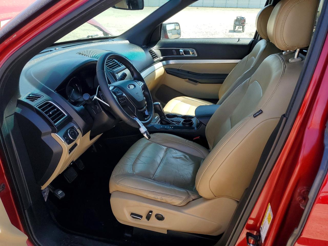 2016 FORD EXPLORER XLT photo 13