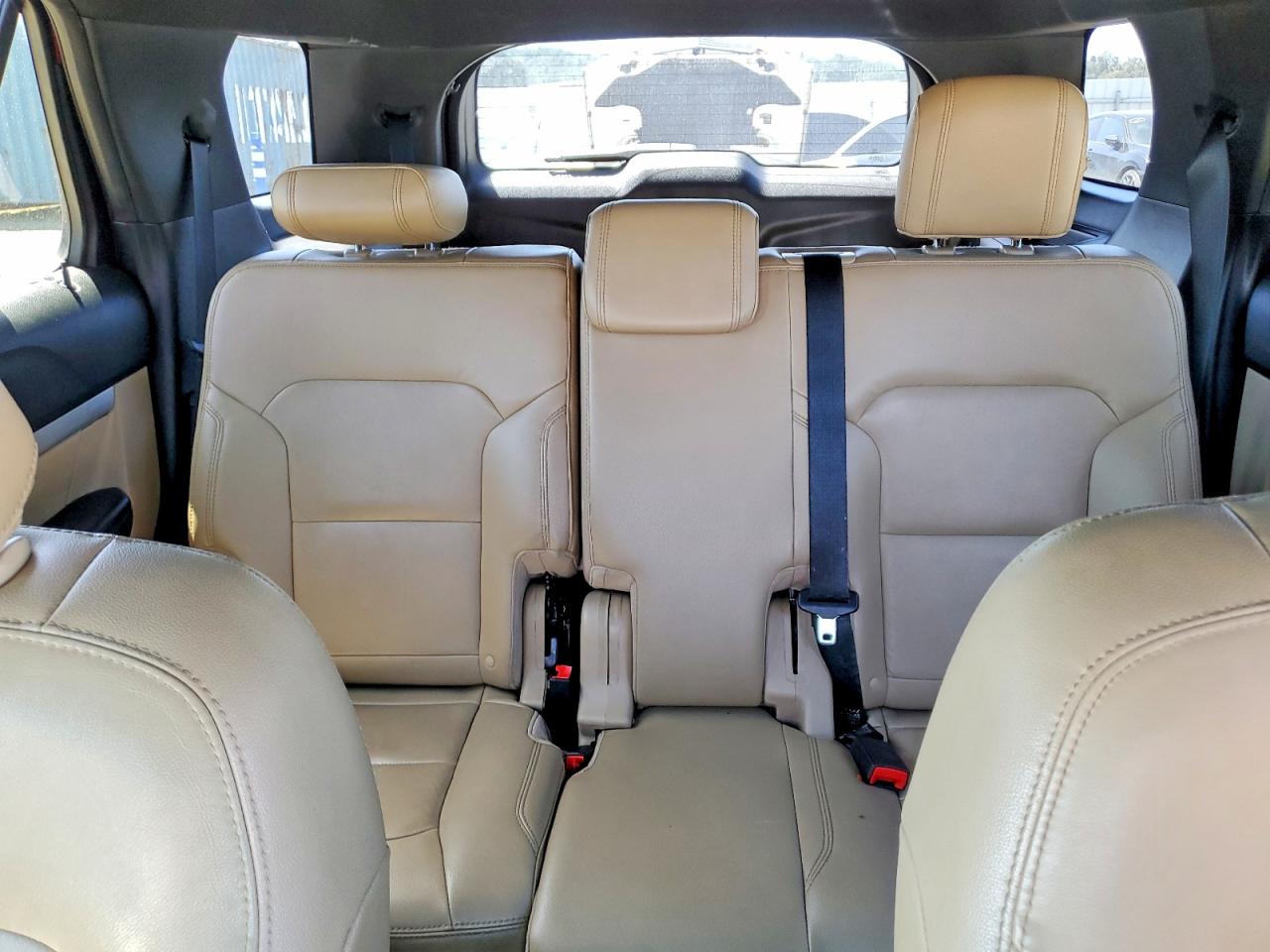 2016 FORD EXPLORER XLT photo 19
