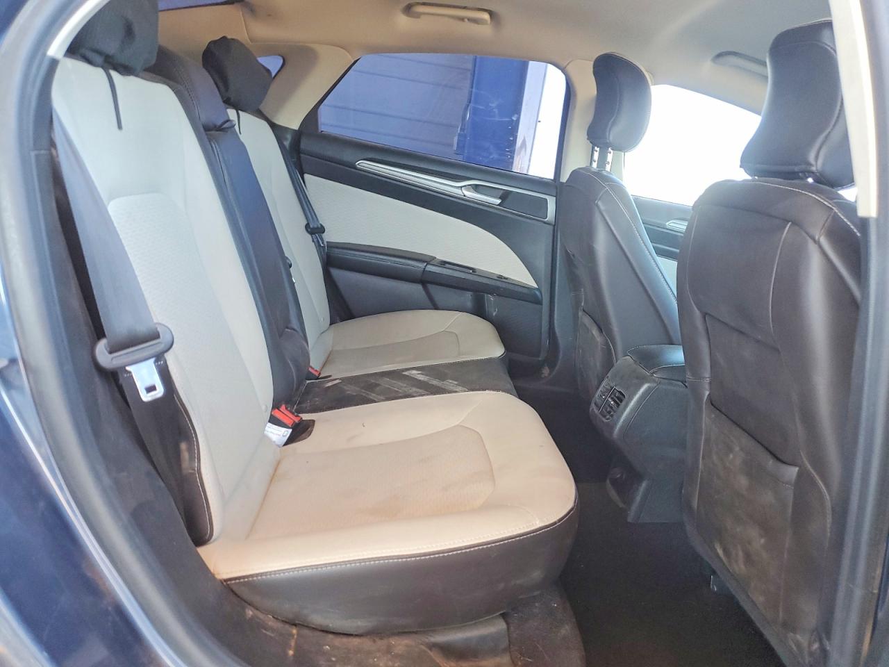 2019 FORD FUSION SE photo 28