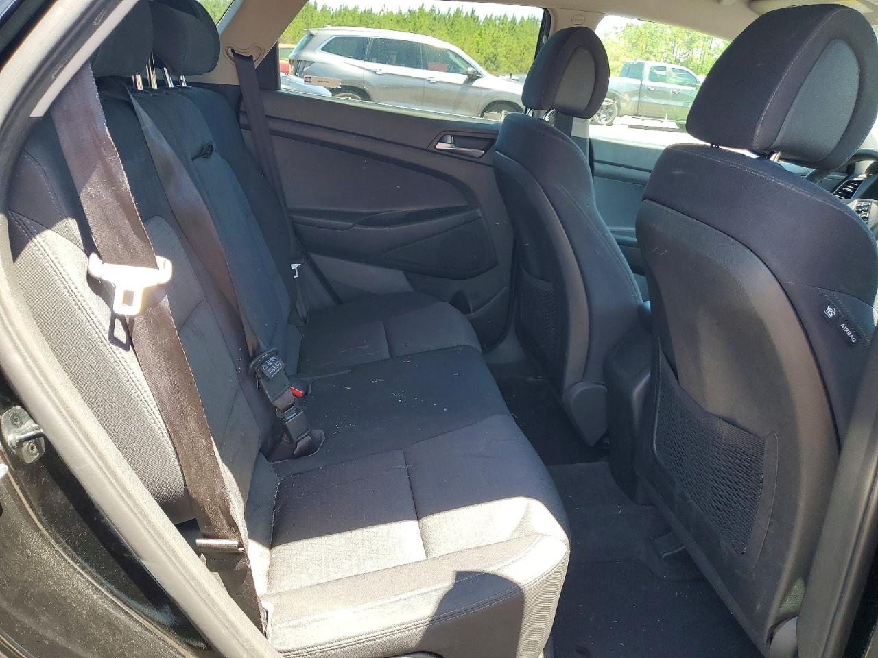 2017 HYUNDAI TUCSON SE photo 19