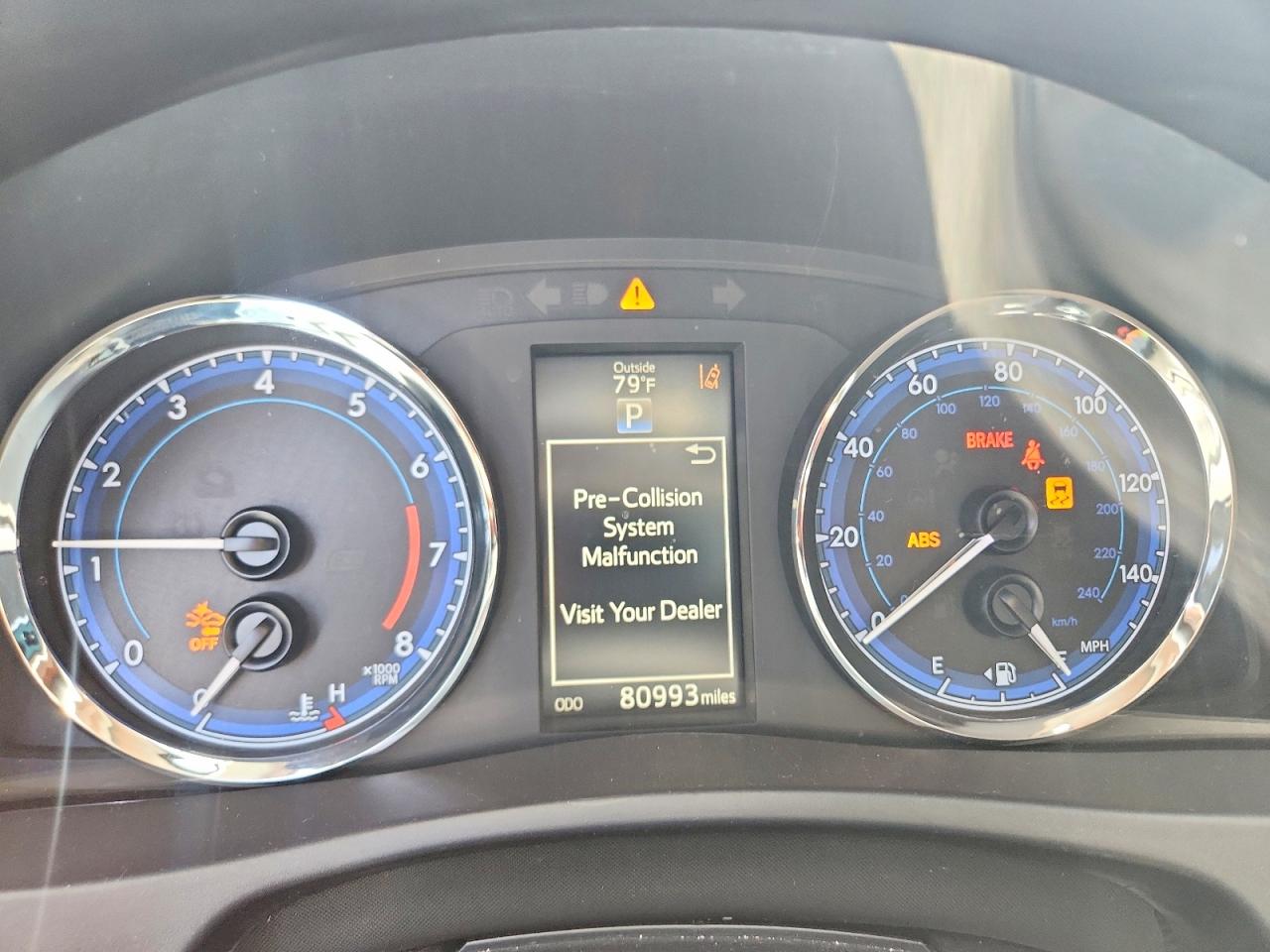 2018 TOYOTA COROLLA SE photo 9