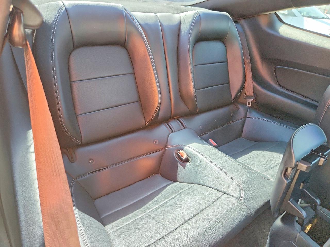 2015 FORD MUSTANG GT photo 19