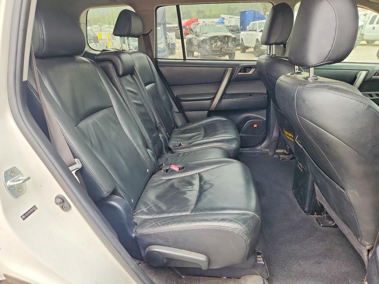 2008 TOYOTA HIGHLANDER SPORT photo 21