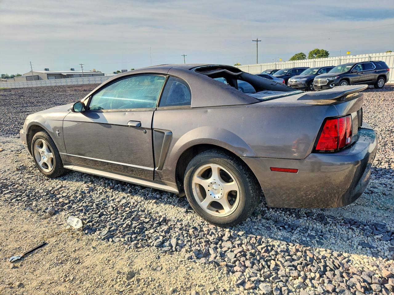 2003 FORD MUSTANG photo 2