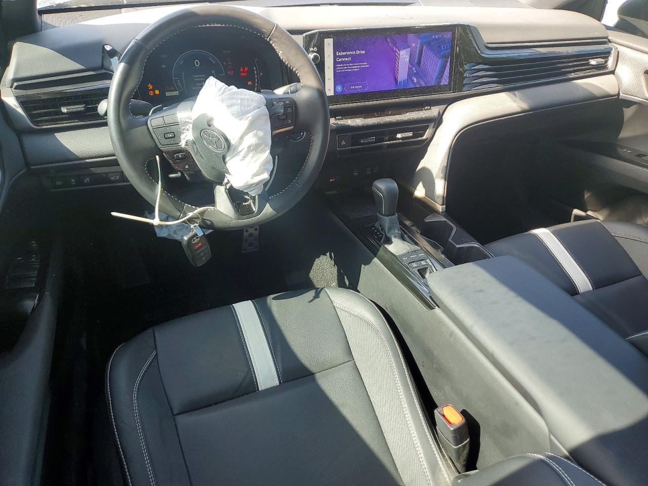 2025 TOYOTA CAMRY SE photo 22