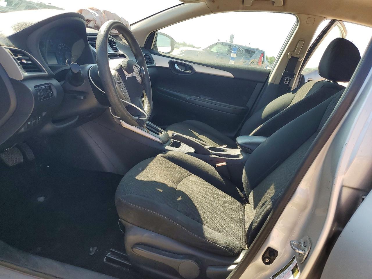 2016 NISSAN SENTRA S photo 13