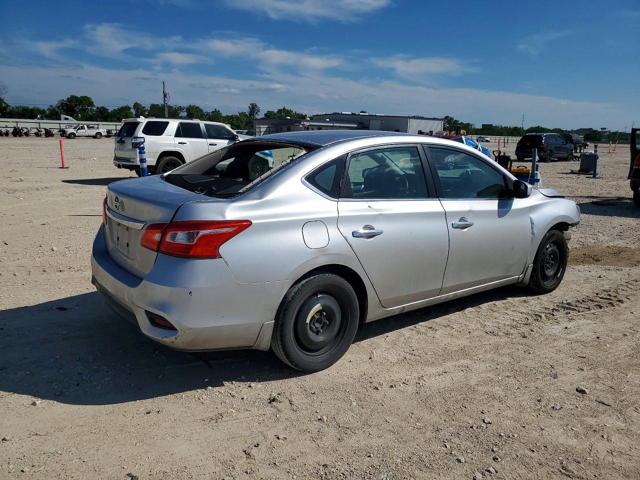 2016 NISSAN SENTRA S photo 5