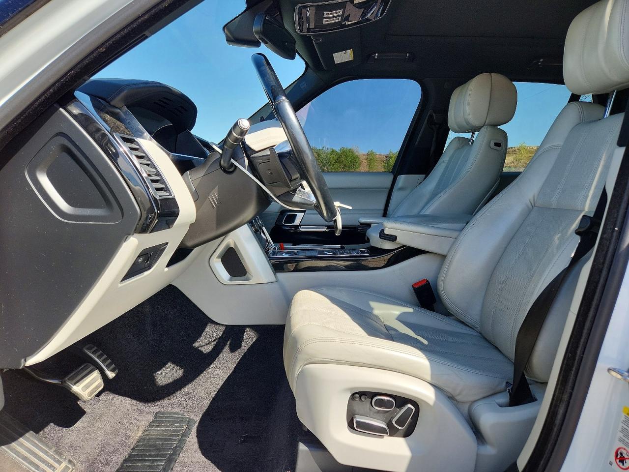 2014 LAND ROVER RANGE ROVER SUPERCHARGED photo 13