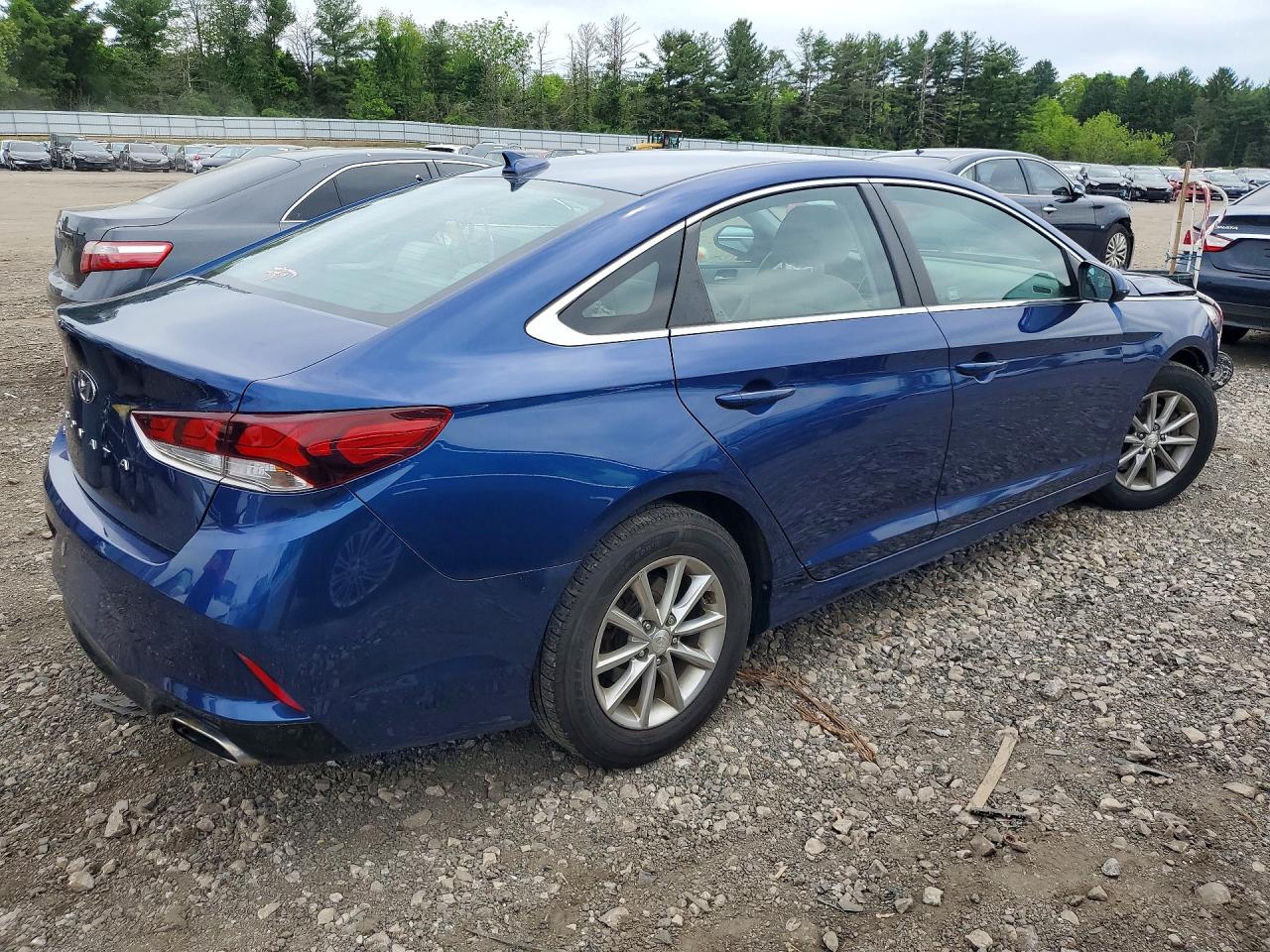 2018 HYUNDAI SONATA SE photo 3