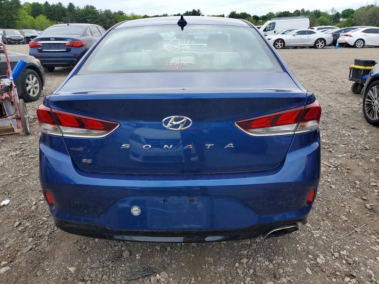 2018 HYUNDAI SONATA SE photo 6