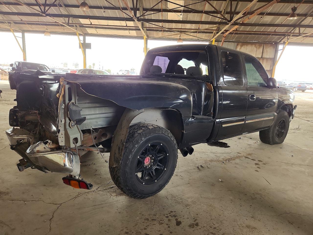 2004 CHEVROLET SILVERADO C1500 photo 5