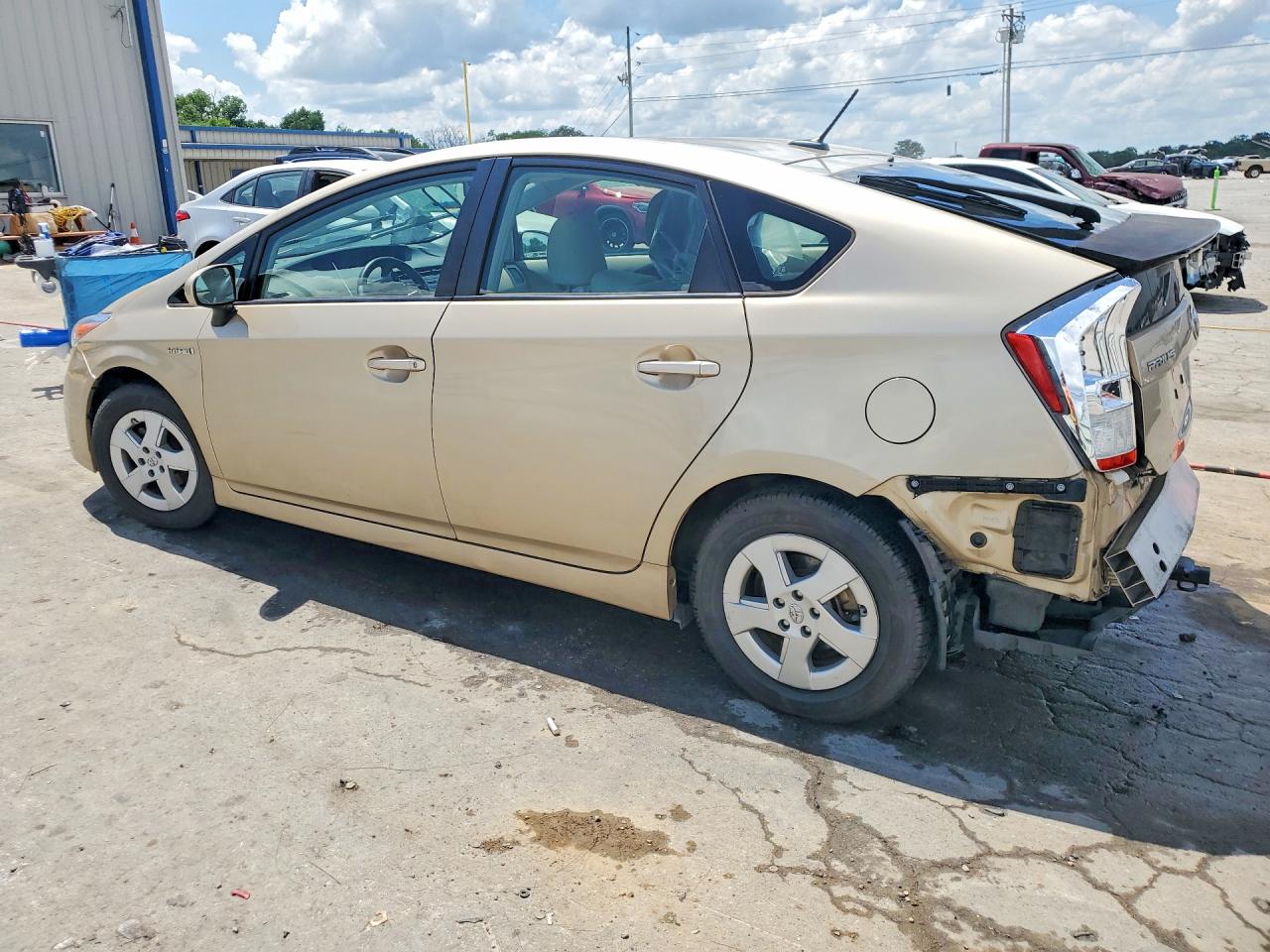 2011 TOYOTA PRIUS TWO photo 3