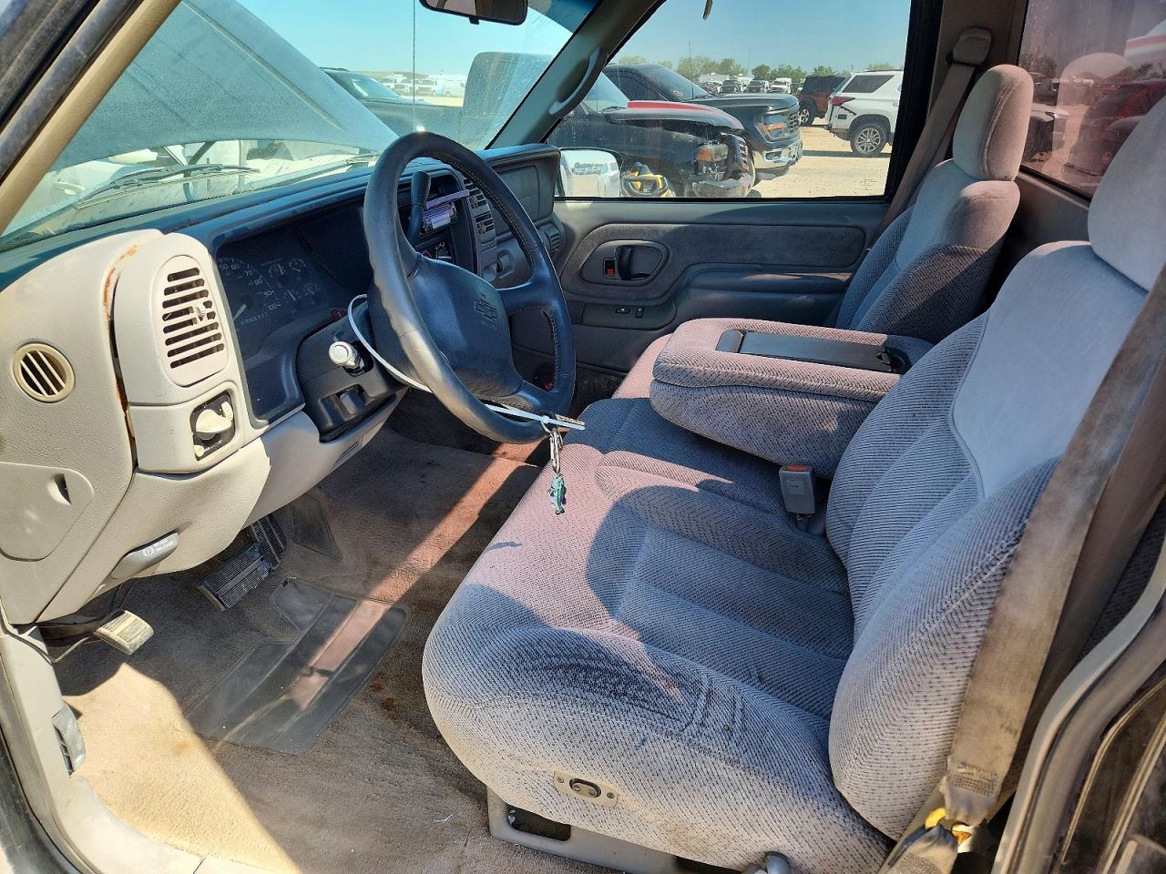 1998 CHEVROLET GMT-400 C1500 photo 13