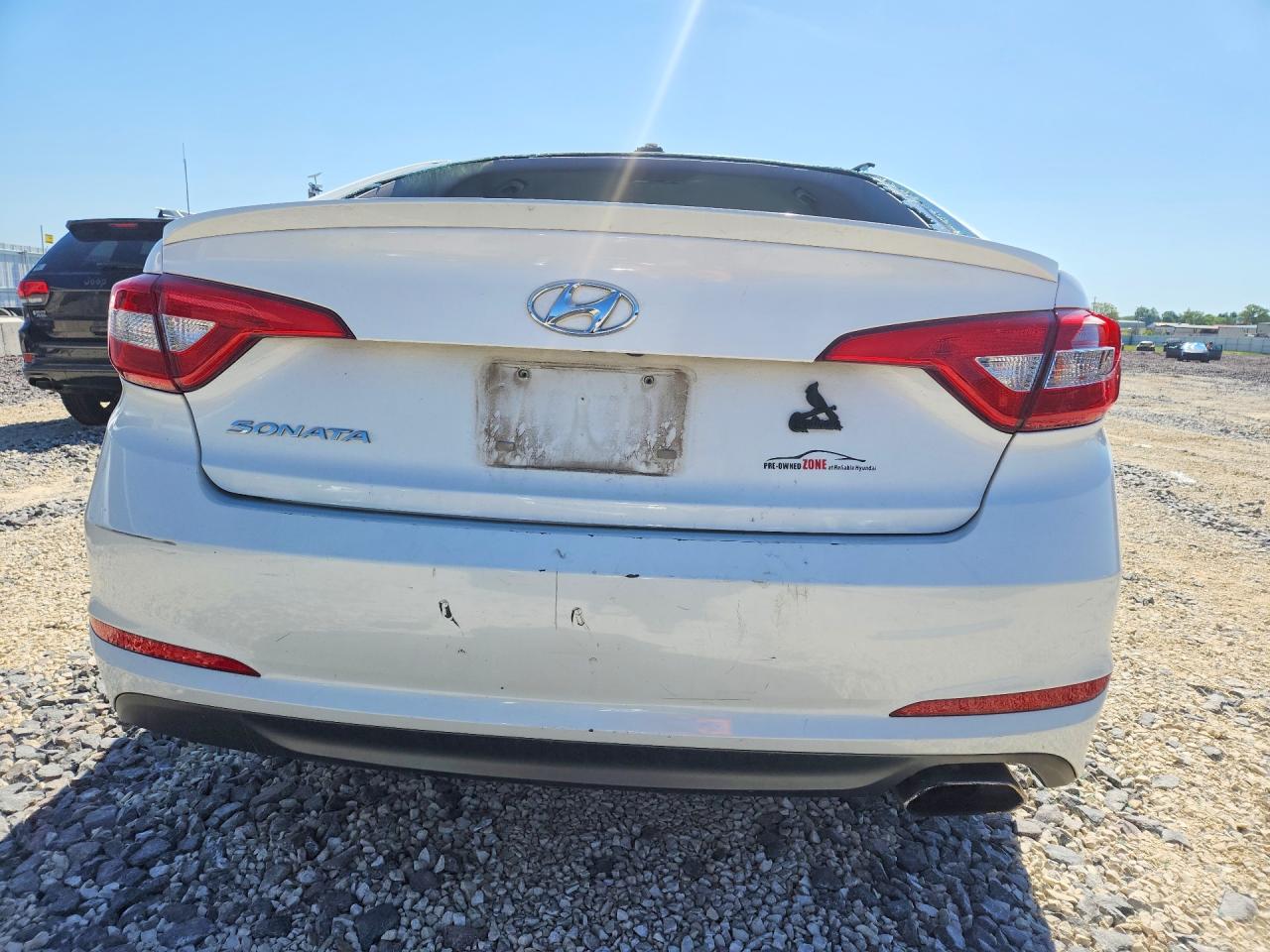 2015 HYUNDAI SONATA SE photo 6