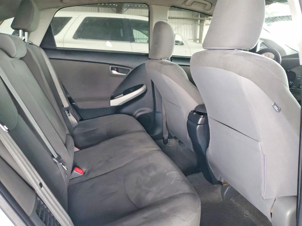 2012 TOYOTA PRIUS TWO photo 10