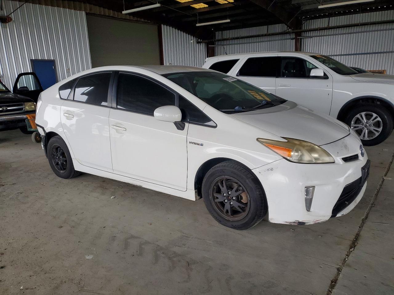 2012 TOYOTA PRIUS TWO photo 4